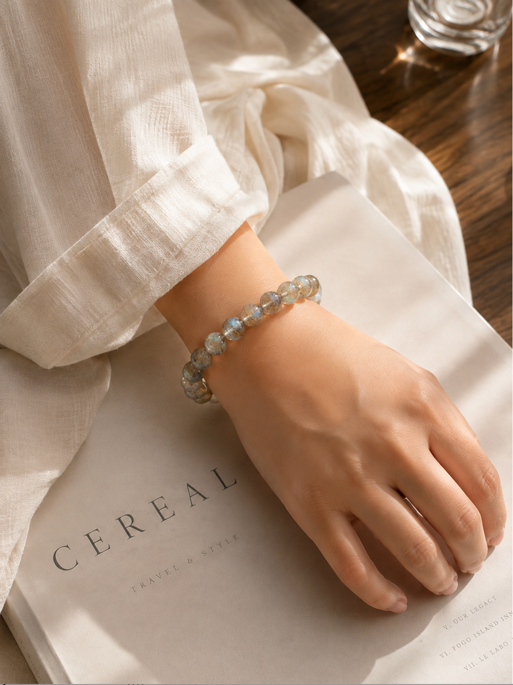 [High-Grade] 8mm Flashy Blue Labradorite Crystal Bracelet